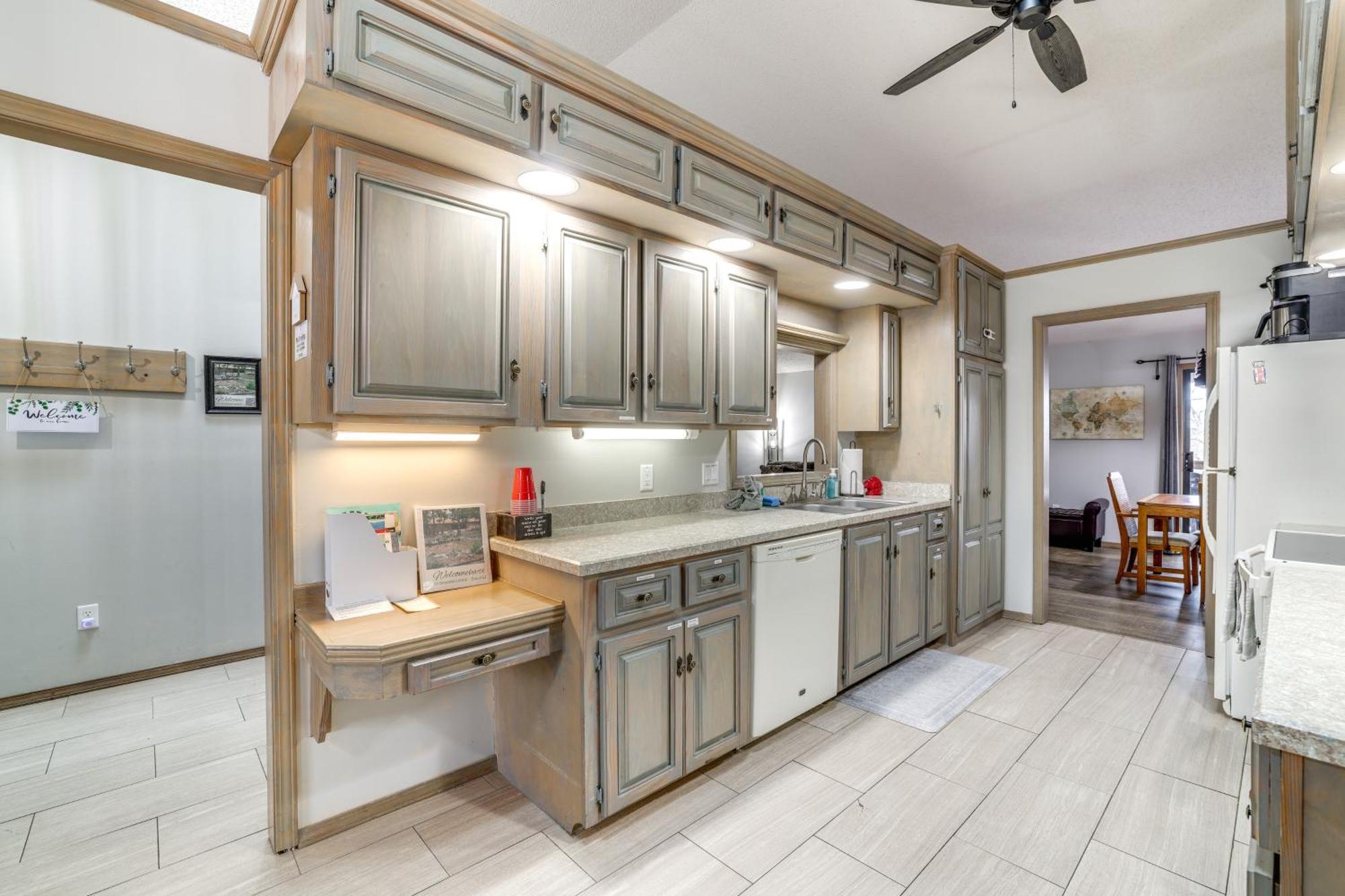 Spacious Holiday Island Escape With Deck And Gas Grill Exterior foto